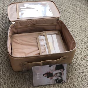 NWT BÉIS Cosmetic Case in Beige